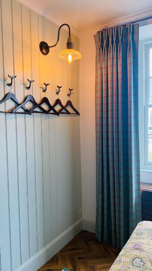 Custom House Hotel Bowling Exteriör bild